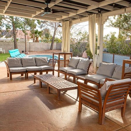Comfy Expansive Home - Near The Strip - Heated Pool Las Vegas Eksteriør billede
