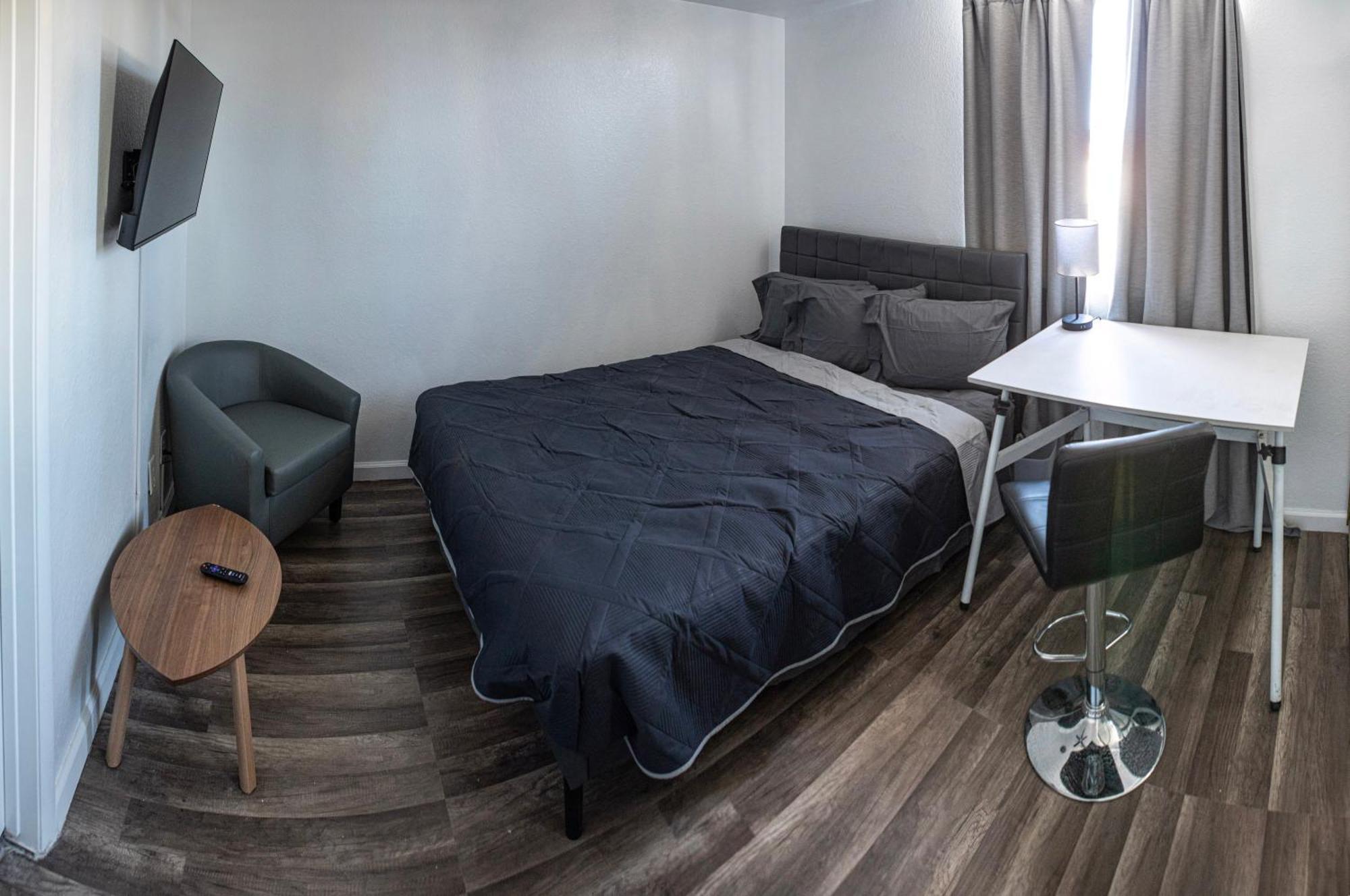 Comfy Expansive Home - Near The Strip - Heated Pool Las Vegas Eksteriør billede