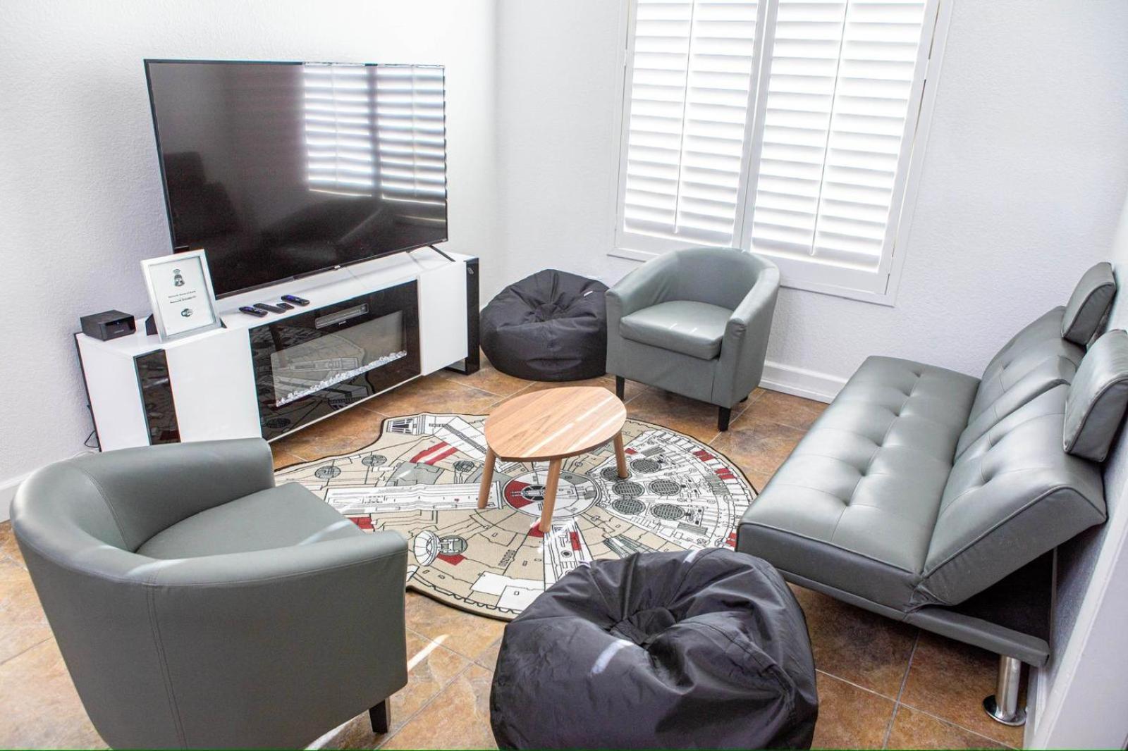 Comfy Expansive Home - Near The Strip - Heated Pool Las Vegas Eksteriør billede